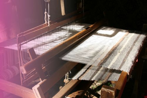 Le twill de soie : tout ce que vous devez savoir sur ce tissu d’exception